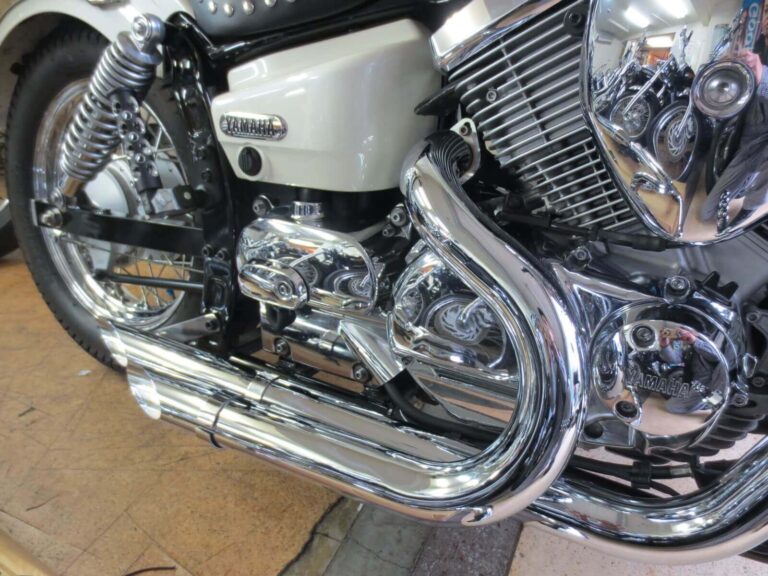 バイクショップアモラ 吸排気 ドラッグスター 1