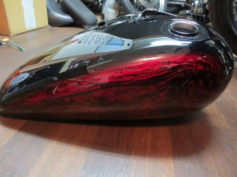 バイクショップアモラds250ラップ塗装